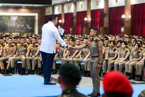 IMG-20260713-WA0008 Sekretaris Kabinet RI Berikan Pembekalan Strategis kepada 511 Calon Perwira Remaja Akmil