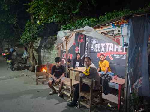 IMG-20260714-WA0020 Bhabinkamtibmas Desa Cikupa Sambangi Pos Satkamling, Perkuat Sinergi dan Sosialisasikan Layanan Call Center 110