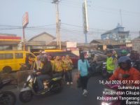 Personel Lantas Polsek Cikupa Laksanakan PECAK Pagi, Wujudkan Kamseltibcar di Simpang Columbus PT Cingluh