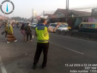 Personel Lantas Polsek Cikupa Laksanakan PECAK Pagi, Wujudkan Kamseltibcar Lantas di Jam Sibuk
