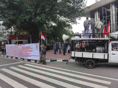 IMG-20260715-WA0023 Aksi Damai di KPK, AMPUH Minta Penelusuran Komunikasi dan Aliran Dana Dugaan Kasus