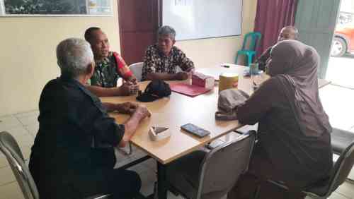 WhatsApp Image 2026-07-08 at 20.27.30 Perkuat Sinergi dengan Aparatur Desa, Babinsa Koramil 0908-02/Muara Badak Laksanakan Komsos di Kantor BPD Badak Baru