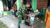 Tingkatkan Kesehatan Anak Dan Cegah Stunting, Serda Fiyan Setyadi Dampingi Posyandu ILP Di Desa Kebon Agung