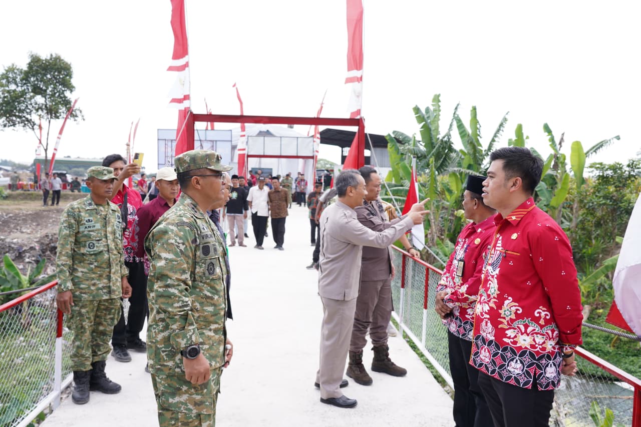 05 Dandim 0808/Blitar Hadiri Launching 2.500 Jembatan Garuda dan 3.000 Titik Air Bersih oleh Presiden Prabowo Subianto
