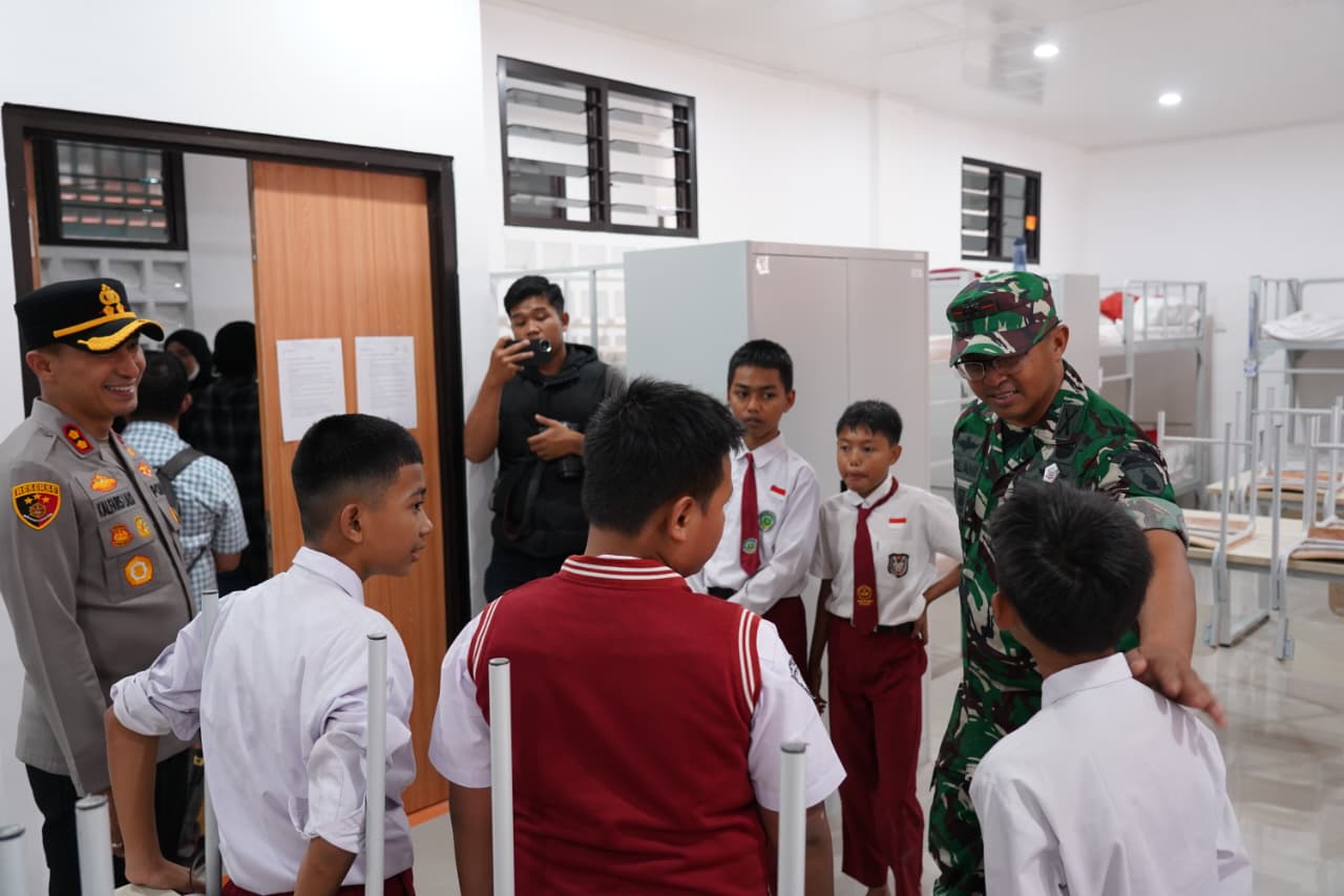 05 Cetak Calon Pemimpin Masa Depan, Pembukaan MPLS Sekolah Rakyat Terintegrasi 2 Kota Blitar Berjalan Khidmat Dan Lancar