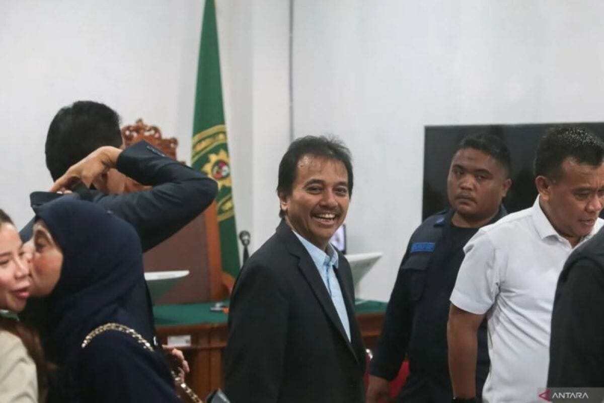 Hakim tolak praperadilan keempat Roy Suryo terkait kasus ijazah Jokowi