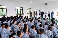Dari Rasa Ingin Tahu Hingga Cita-Cita, Lanud Sjamsudin Noor Dekatkan Dunia TNI AU Dengan Siswa SRMP 20 Budi Luhur