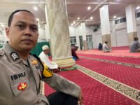 Bhabinkamtibmas Polsek Cikupa Perkuat Silaturahmi Warga melalui Program Subuh Keliling