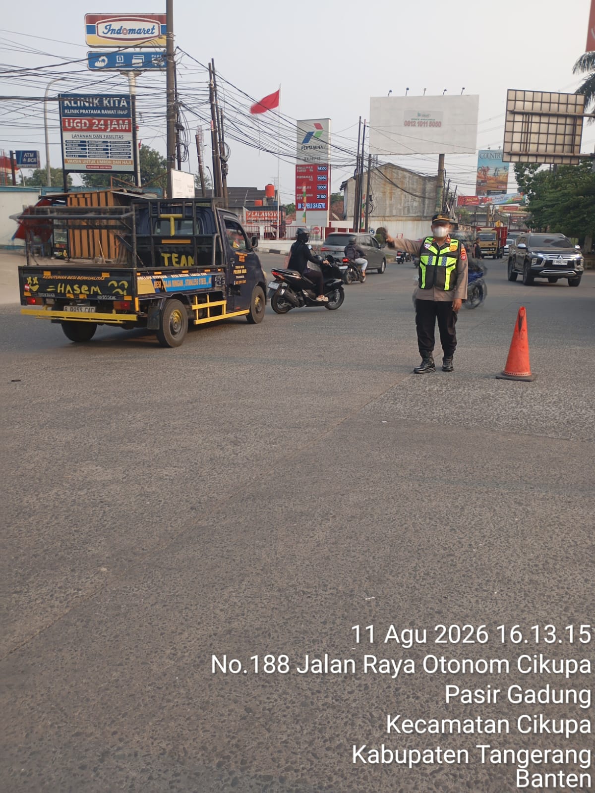 IMG-20260812-WA0004 IPTU Rusandi Pimpin PECAK, Polsek Cikupa Atur Lalu Lintas Sore di Cikupa Mas