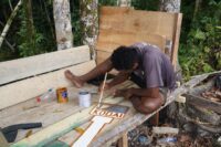 Semangat Tak Kenal Lelah, Satgas TMMD Ke-129 Tuntaskan Finishing Pembersihan Lingkungan Kampung Sesor