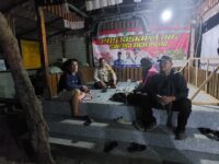 Bhabinkamtibmas Polsek Cikupa Sambangi Pos Kamling, Ajak Warga Perkuat Kamtibmas