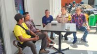 Ngariung Sambil Jaga Kampung, Bhabinkamtibmas Desa Bojong Ajak Warga Cegah Karhutla