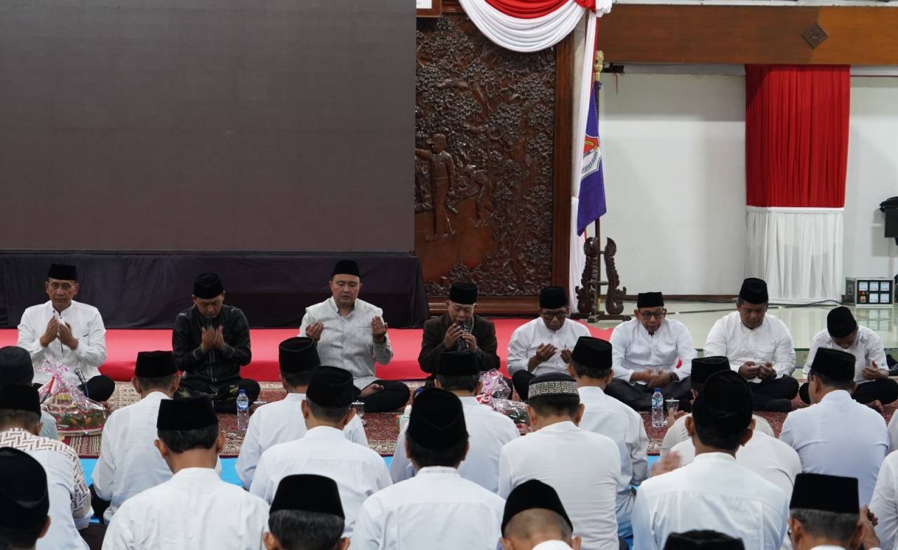 IMG-20260817-WA0015 Perkuat Kolaborasi dan Refleksi Kemerdekaan: Dandim Bojonegoro Hadiri Malam Tasyakuran HUT ke-81 RI
