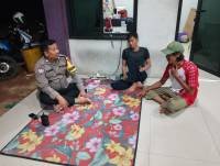 Aiptu Tri Iskandar Sambangi Pos Siskamling Bitung Jaya, Ajak Warga Jaga Keamanan Bersama