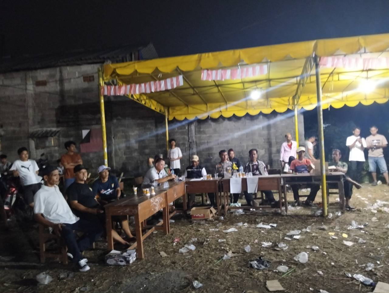 IMG-20260818-WA0030 Bhabinkamtibmas Bersama TNI dan Trantib Amankan Hiburan Rakyat HUT ke-81 RI di Sukamulya