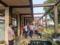 Polsek Cikupa Amankan Kunjungan Kerja Wamen Perumahan Fahri Hamzah ke PT Harapan Interaksi Swadaya