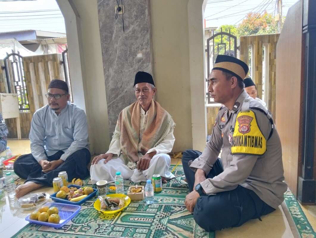 IMG-20260826-WA0010 Bhabinkamtibmas Polsek Cikupa Sambangi Tokoh Masyarakat dan Agama di Sukamulya