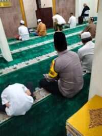 Polsek Cikupa Perkuat Kedekatan dengan Warga Lewat Program Subuh Keliling di Bunder