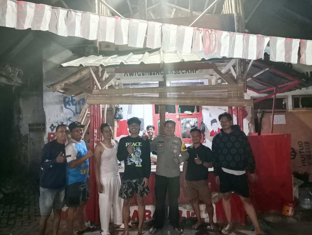 IMG-20260826-WA0042 Polsek Cikupa Perkuat Keamanan Lingkungan, Bhabinkamtibmas Ronda Siskamling Bersama Warga Bitung Jaya