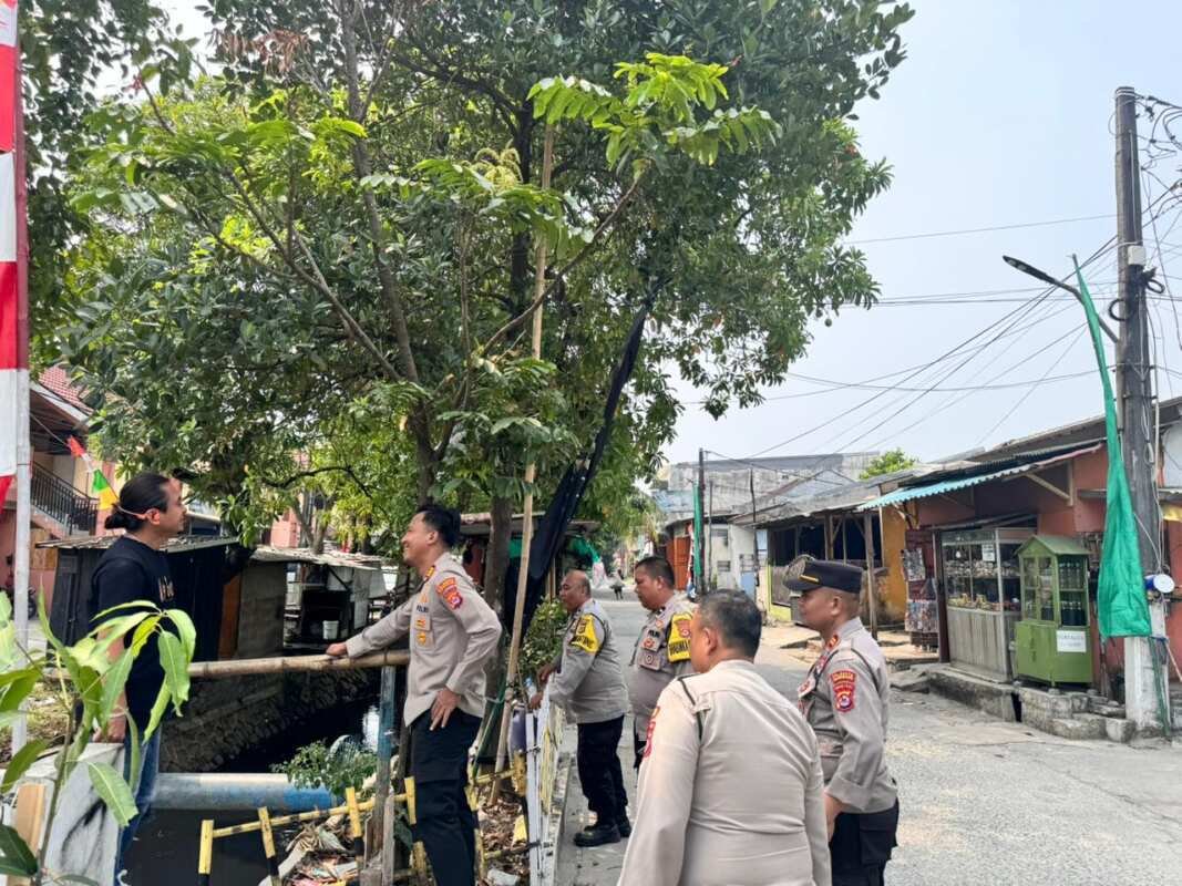 Kapolsek Cikupa Langsung Cek Jembatan, Pastikan Kondisi Infrastruktur yang Digunakan Warga