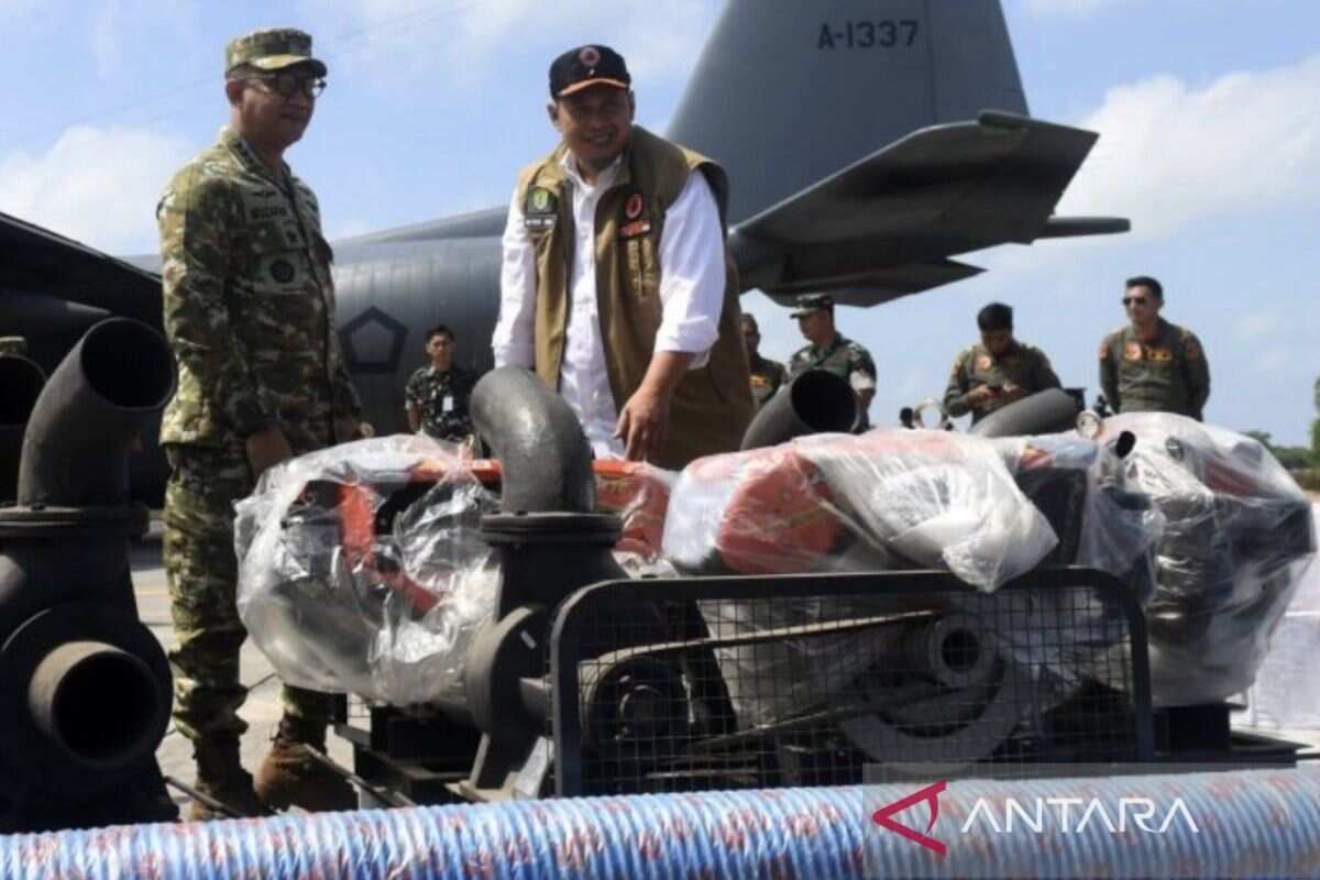 Kaltim terima 39 unit pompa air dari pusat untuk tangani karhutla Kaltim terima 39 unit pompa air dari pusat untuk tangani karhutla