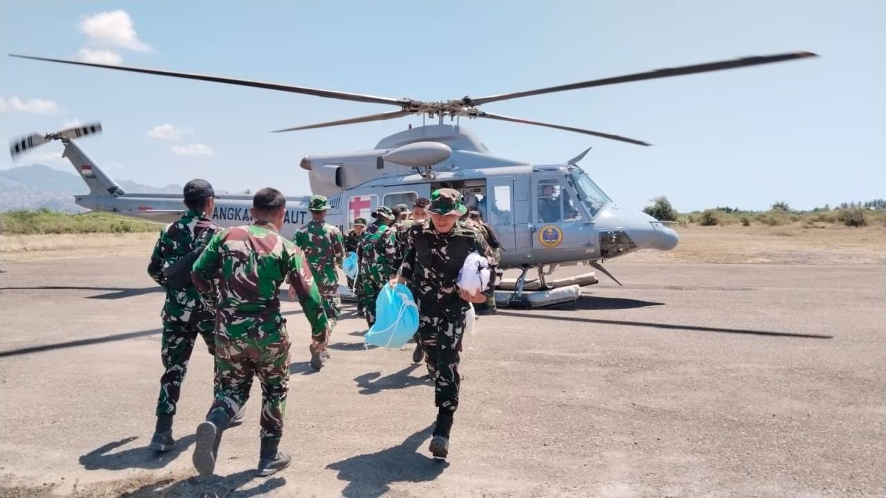 Totalitas, TNI Kerahkan 4.477 Personel dan 27 Alutsista Bantu Korban Terdampak Gempa NTT