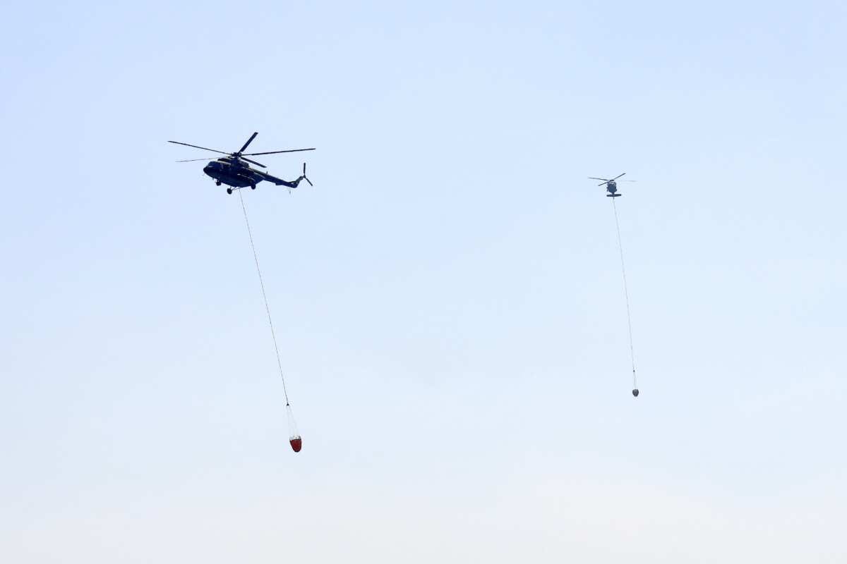 WhatsApp Image 2026-08-28 at 23.30.06 Pemadaman dan Pembasahan Lahan Gambut Diperkuat, Satgas Darat Lanud Sjamsudin Noor Berjibaku di Tengah Asap Tekan Dampak Karhutla di Kalsel