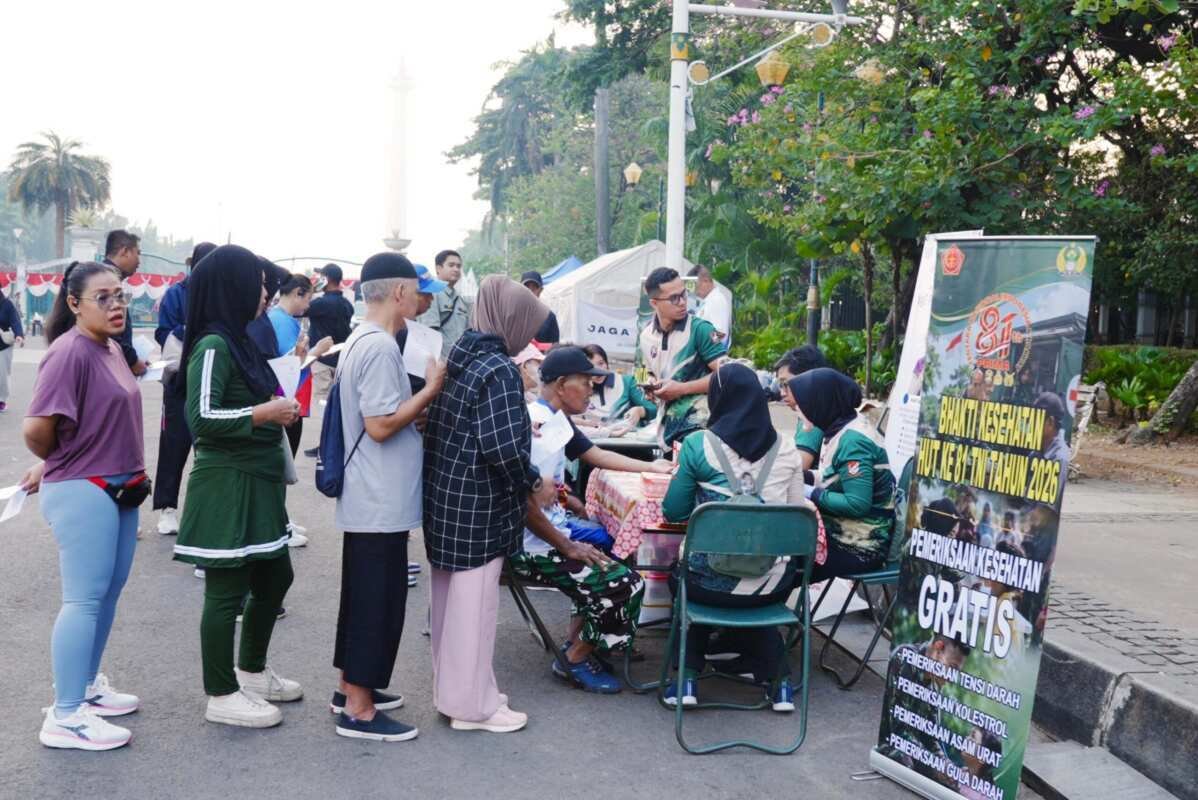 TNI Gelar Pemeriksaan Kesehatan Gratis Sambut HUT ke-81