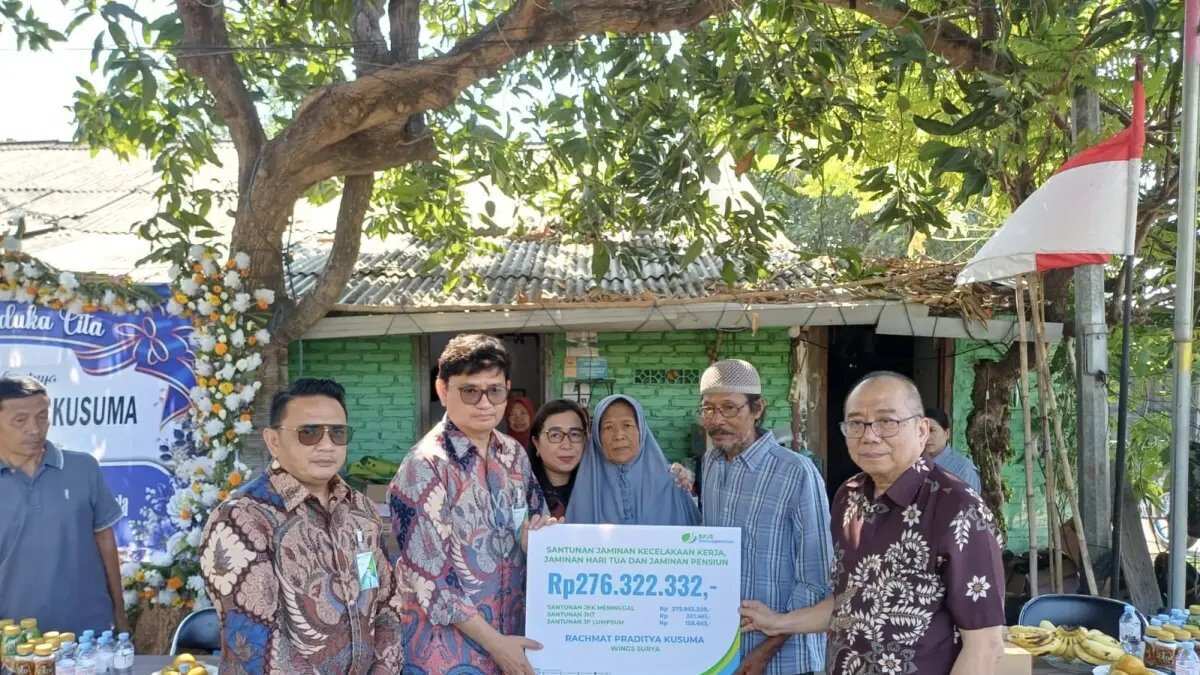 BPJS Ketenagakerjaan Serahkan Santunan untuk Keluarga Korban Kecelakaan Maut BPJS Ketenagakerjaan Serahkan Santunan untuk Keluarga Korban Kecelakaan Maut