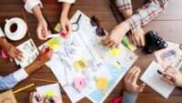 Enam Kebiasaan yang Membantu Orang Kreatif Tetap Termotivasi