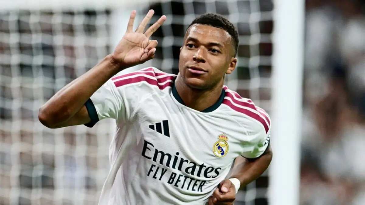 Momen Spesial Kepulangan Jose Mourinho dan Hat-Trick Kylian Mbappe