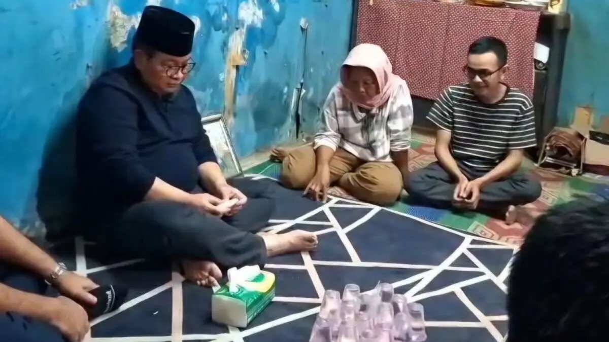 Gubernur DKI Jakarta Melayat Korban Kerusuhan Pejompongan