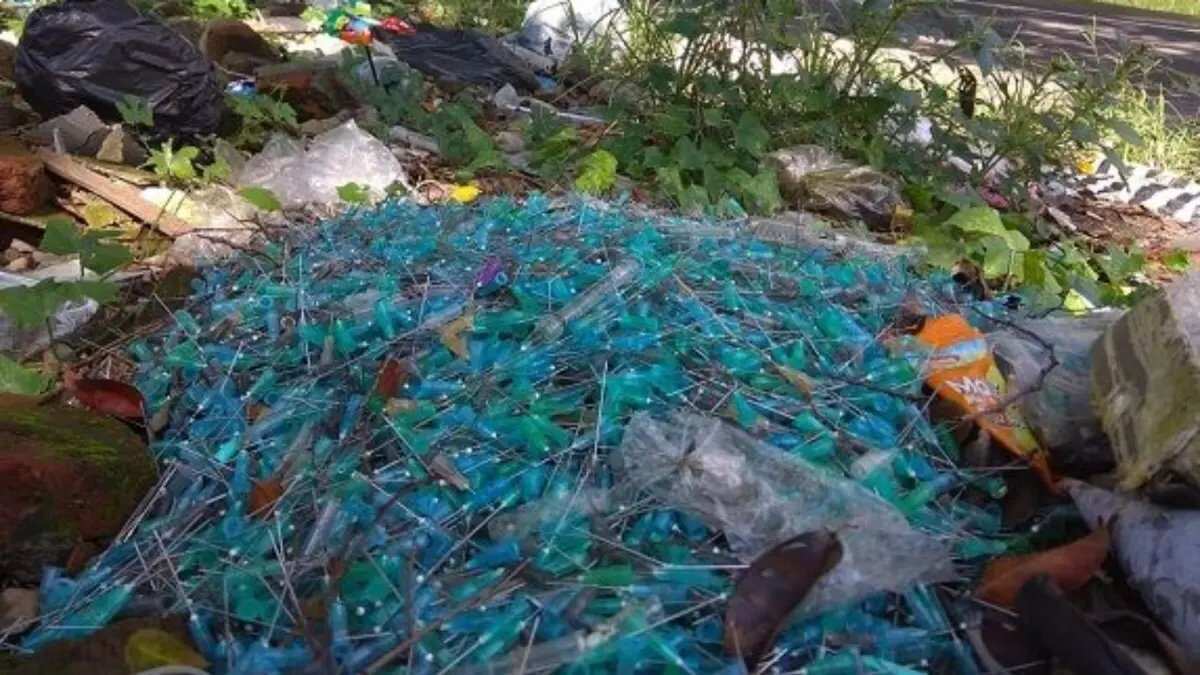 Laporkan Temuan Limbah Medis di Pondok Tjandra Laporkan Temuan Limbah Medis di Pondok Tjandra