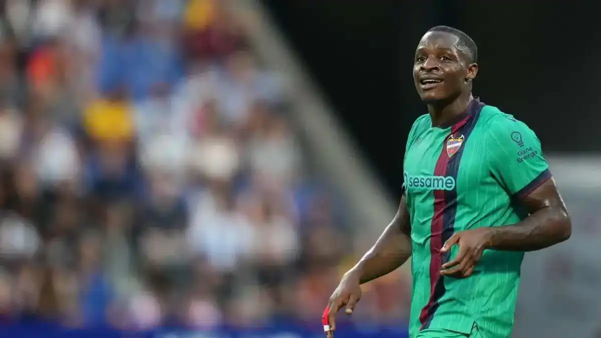 Sunderland Target Karl Elta Eyong, Striker Muda Levante yang Berpotensi