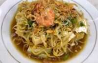 Rasakan Nikmatnya Lontong Mie Khas Surabaya