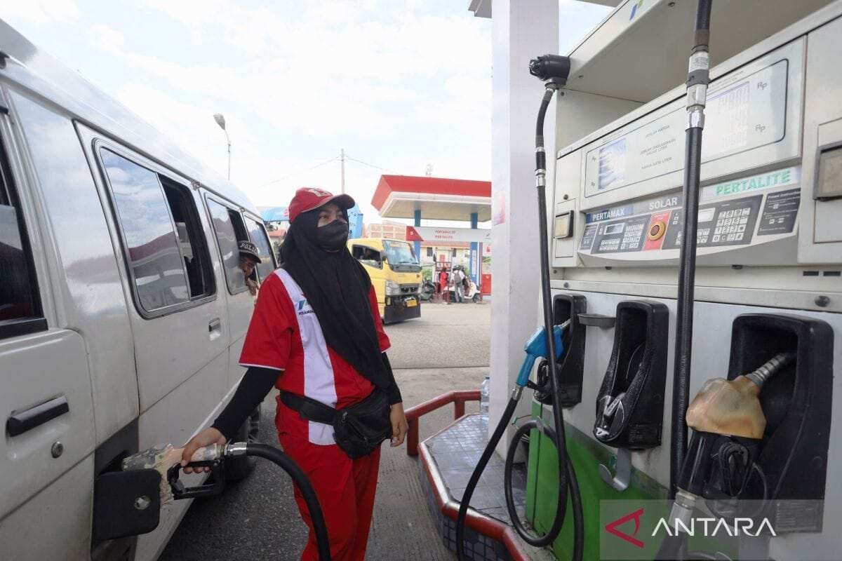 BPH Migas catat konsumsi solar bersubsidi naik 15,10 persen BPH Migas catat konsumsi solar bersubsidi naik 15,10 persen