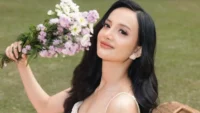 Pesan Kesetiaan dalam Single Terbaru Nisa Farella