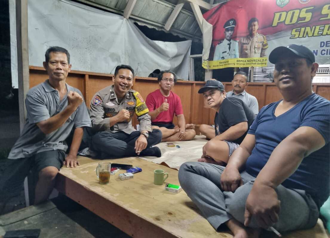 Aipda Dieko A Sambangi Pos Siskamling, Bangun Kedekatan dengan Warga