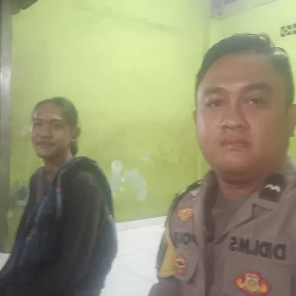 Sambangi Pos Satkamling, Aipda Didi MS Ajak Warga Jaga Kamtibmas