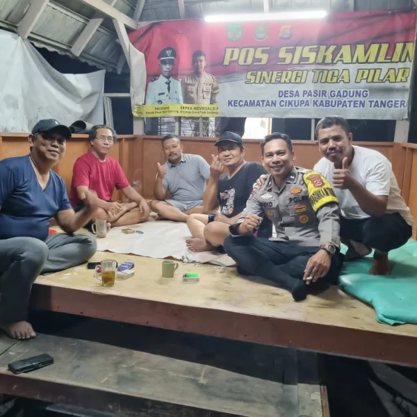 Ronda Bersama Warga, Aipda Dieko Perkuat Kamtibmas di Pasir Gadung