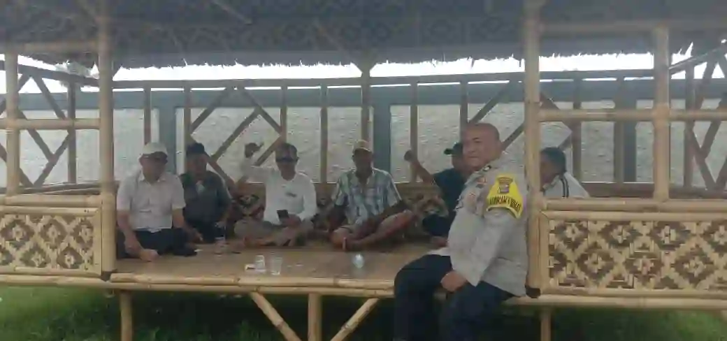 Program POLIRAN, Aiptu Rukmono Sambangi Warga Budimulya Perkuat Kamtibmas