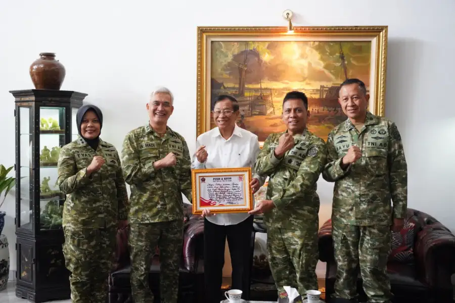 WhatsApp Image 2026-09-23 at 18.37.54(1) Kapuskes TNI Anjangsana ke Sesepuh TNI, Perkuat Nilai Sapta Marga dan Sumpah Prajurit