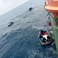 Tim Penyelam TNI AL Temukan 15 Jenazah Korban KM Virgo Transport 8
