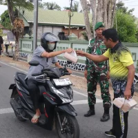 Jum’at Berkah Kodim 0908/Bontang, TNI Hadir Berbagi dan Pererat Kemanunggalan dengan Rakyat