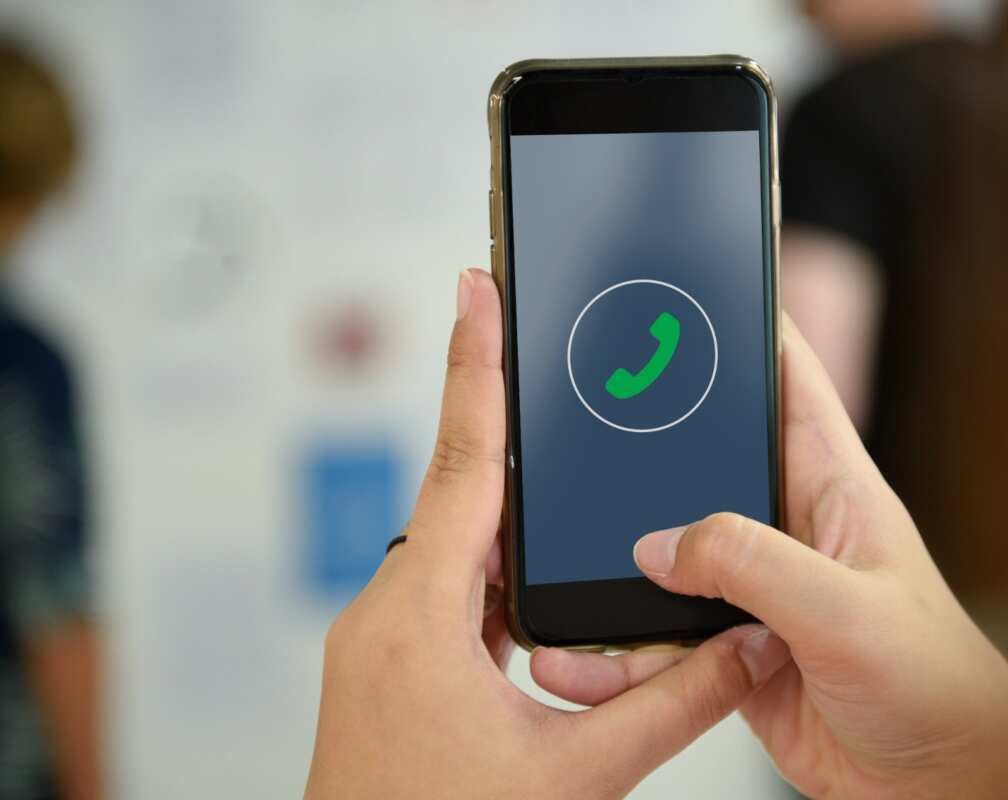Panduan Lengkap Memblokir dan Melaporkan Kontak di WhatsApp Panduan Lengkap Memblokir dan Melaporkan Kontak di WhatsApp