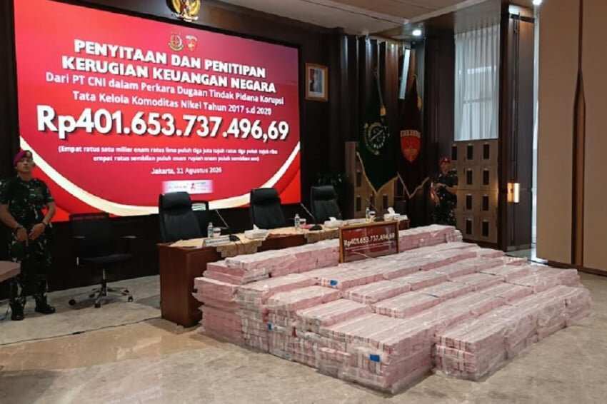 Uang Sitaan Rp401 Miliar dalam Kasus Korupsi Nikel Uang Sitaan Rp401 Miliar dalam Kasus Korupsi Nikel