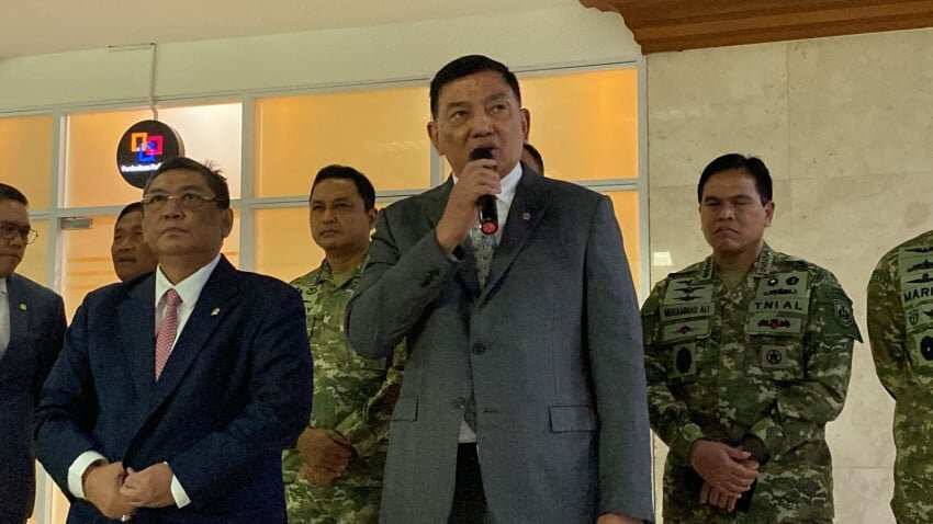 Bantuan Pengusaha untuk Penanganan Karhutla: Inisiatif Menhan Bantuan Pengusaha untuk Penanganan Karhutla: Inisiatif Menhan