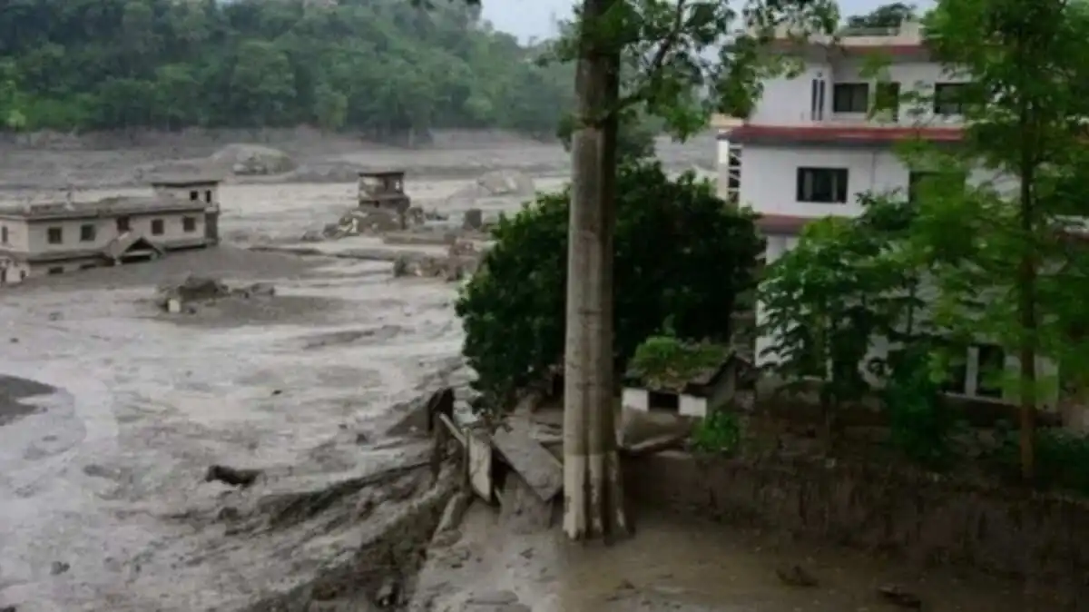 Tragedi Banjir Bandang Nepal: Korban dan Upaya Penyelamatan