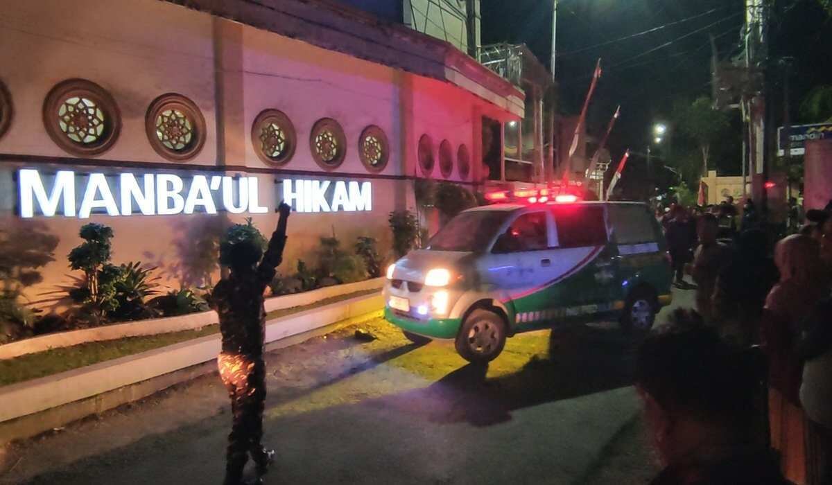 Keracunan Massal di Ponpes Manbaul Hikam: Penanganan dan Tindakan Aparat Keracunan Massal di Ponpes Manbaul Hikam: Penanganan dan Tindakan Aparat