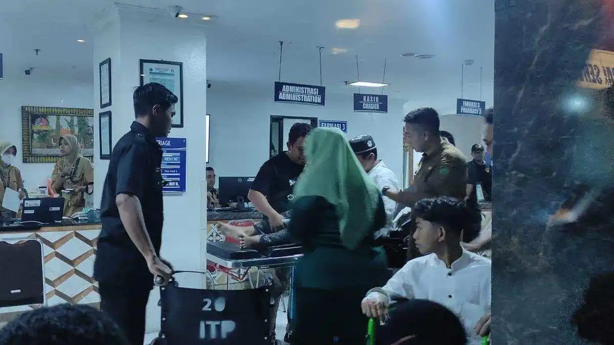Penutupan SPPG Kalitengah Sidoarjo Usai Dugaan Keracunan Massal